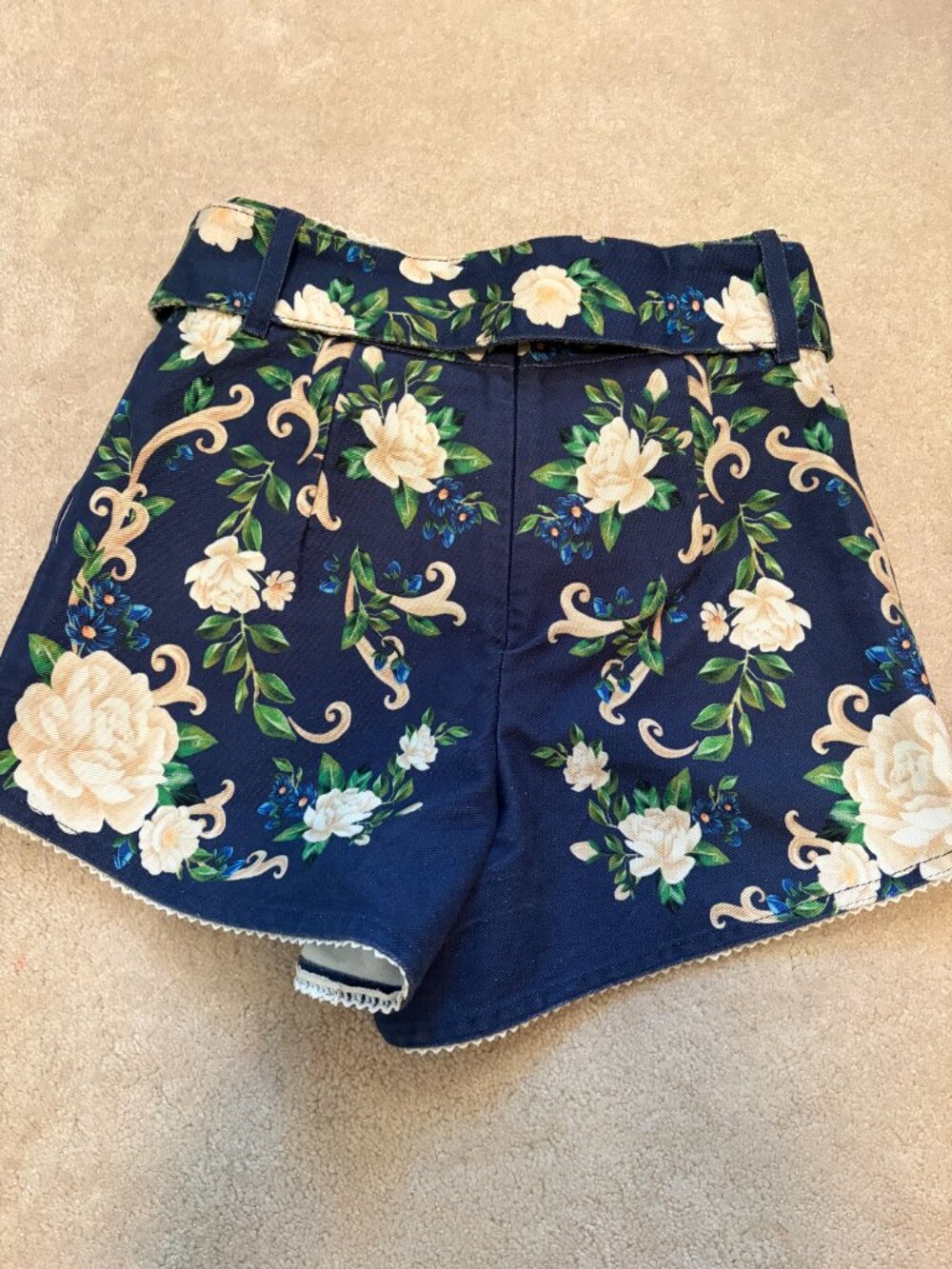 FARM RIO High Waisted Shorts - Picture 3 of 5